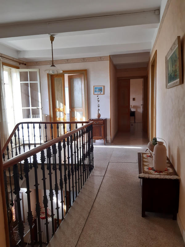 Maison - 180 m² - 8 pièces