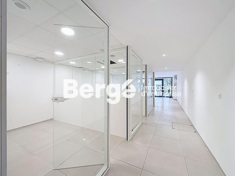 Local commercial - 255 m²