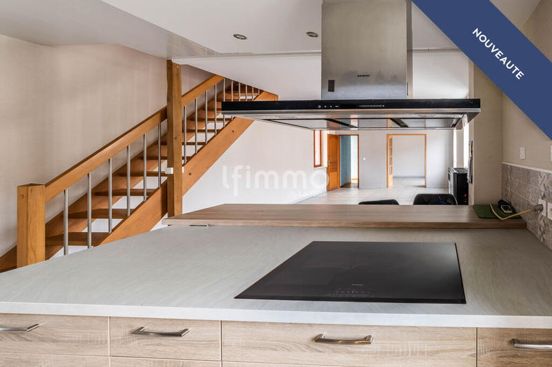 Corps de ferme - 250 m² - 11 pièces