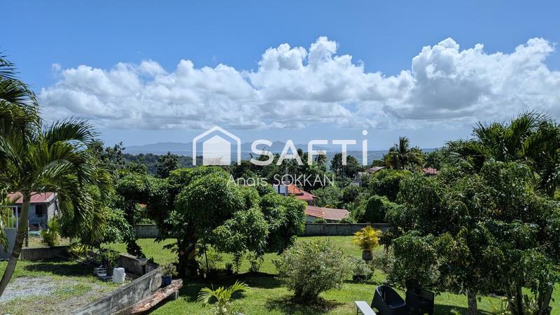 Maison - 224 m² - 7 pièces