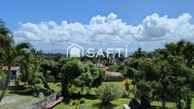 Maison - 224 m² - 7 pièces