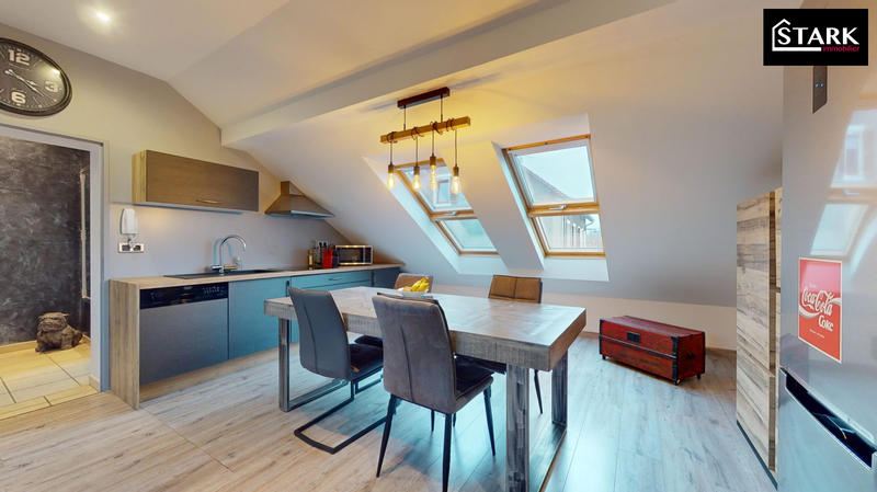 Appartement - 90 m² - 4 pièces