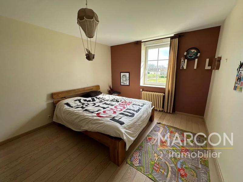 Maison de village - 237 m² - 9 pièces