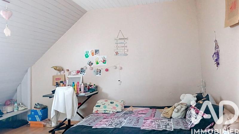 Maison - 250 m² - 7 pièces