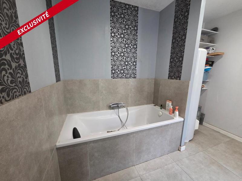 Maison en pierre - 180 m² - 7 pièces