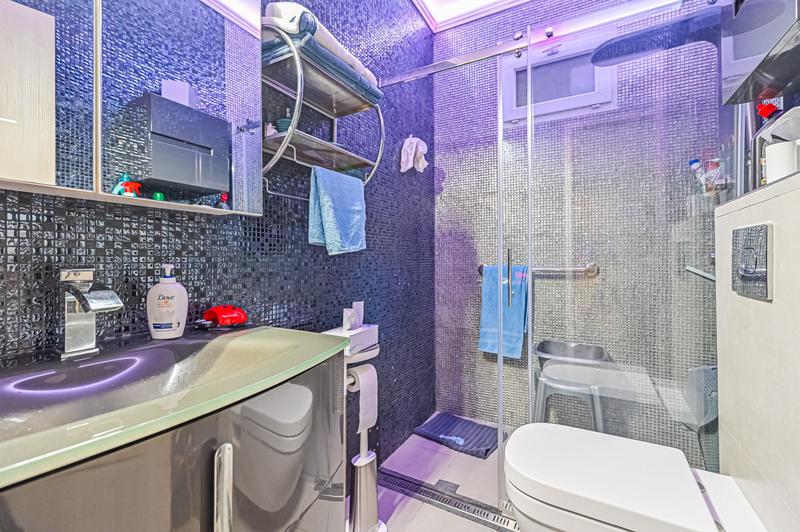 Maison - 216 m² - 6 pièces