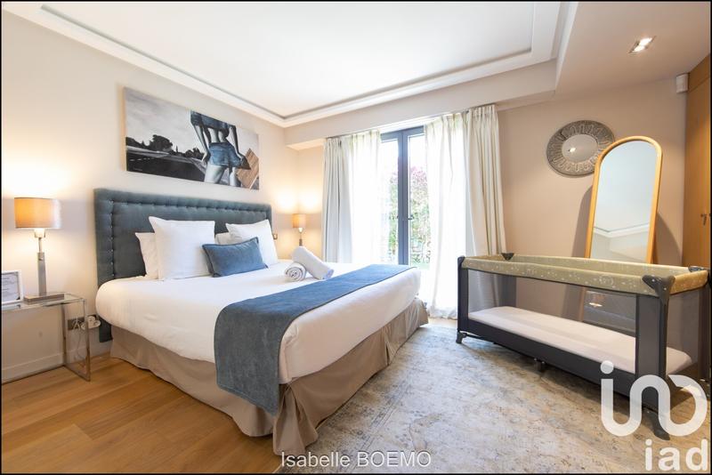 Maison de maîtres - 348 m² - 11 pièces