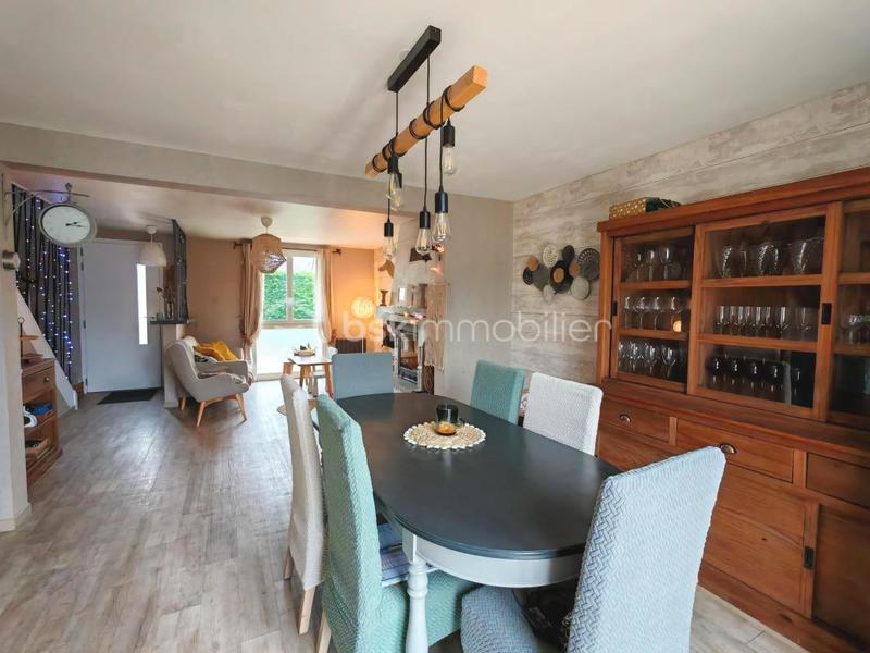 Maison - 91 m² - 6 pièces