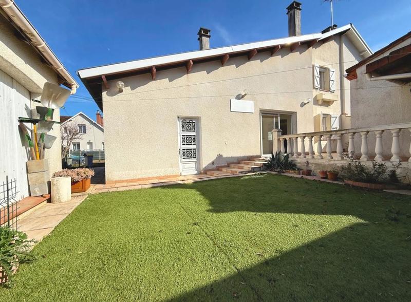 Maison - 95 m² - 5 pièces