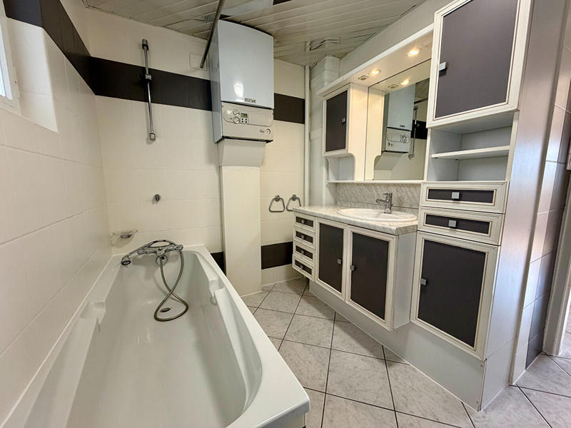 Appartement - 77 m² - 3 pièces