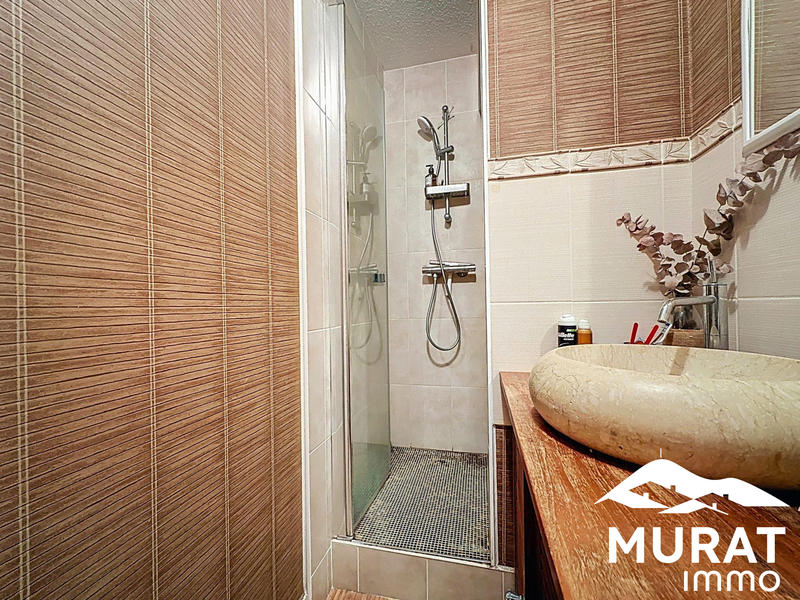 Appartement - 94 m² - 5 pièces