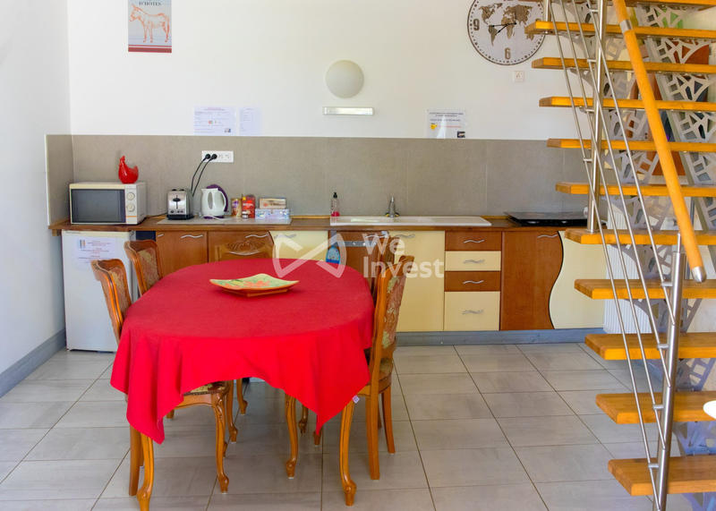 Maison - 341 m² - 12 pièces