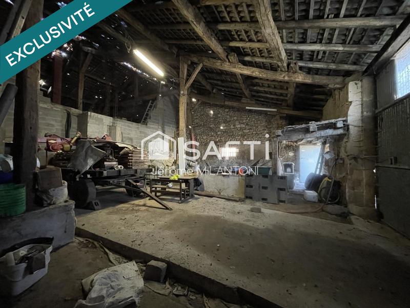 Maison - 250 m² - 2 pièces