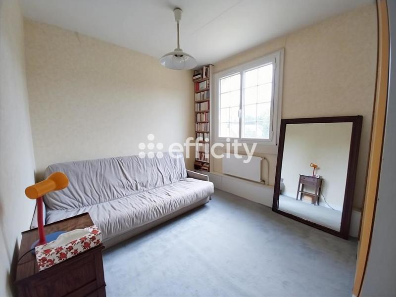 Pavillon - 200 m² - 7 pièces