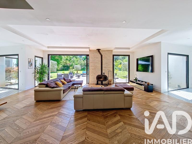 Maison de maîtres - 262 m² - 8 pièces