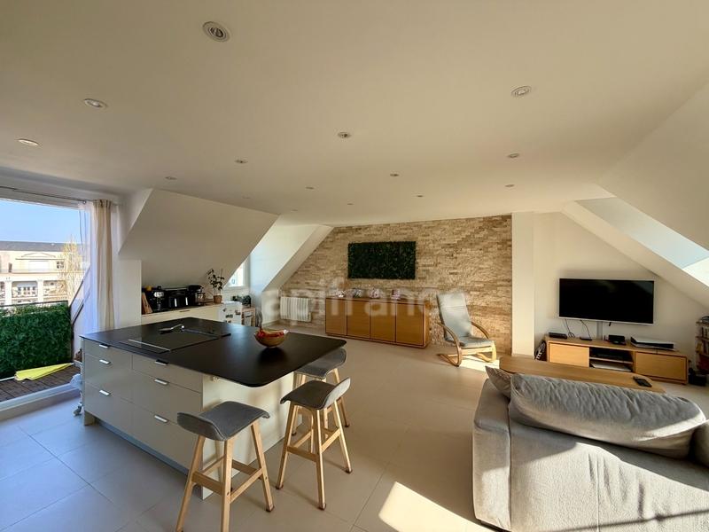 Appartement - 111 m² - 5 pièces