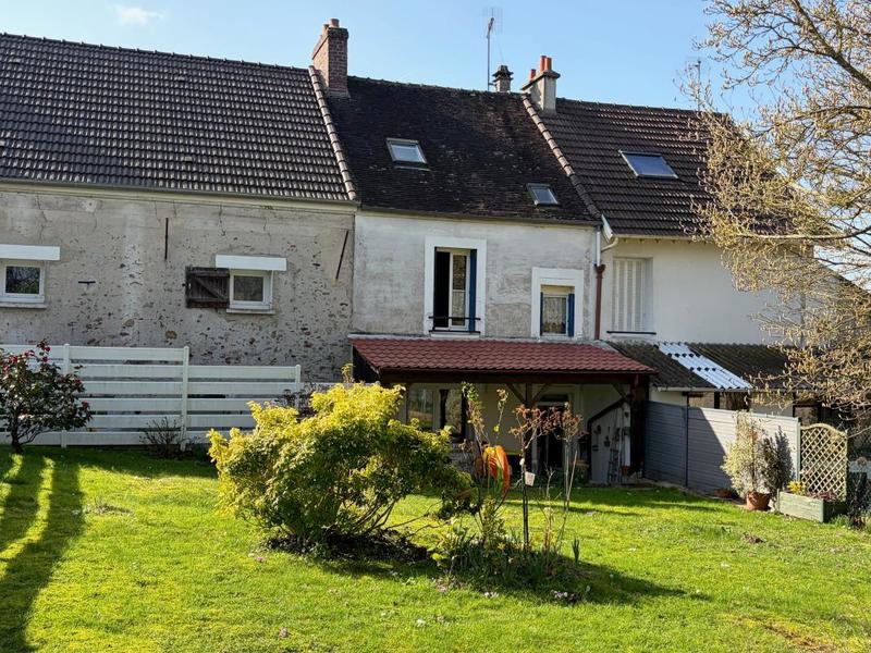 Maison - 95 m² - 4 pièces