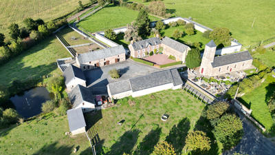 Maison - 231 m² - 7 pièces