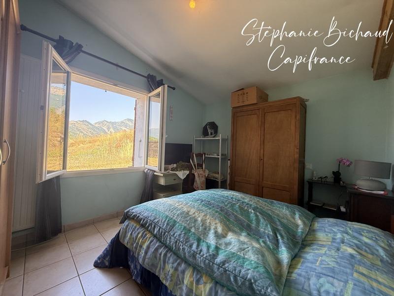 Maison - 87 m² - 4 pièces