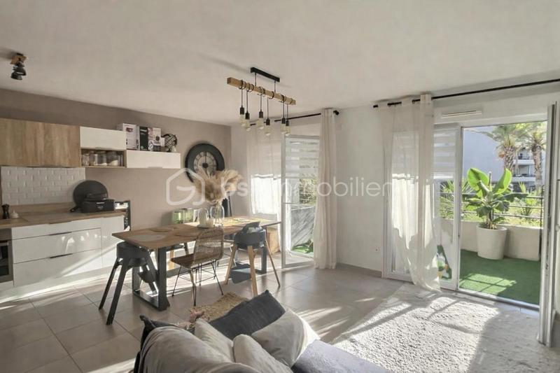 Appartement - 64 m² - 3 pièces