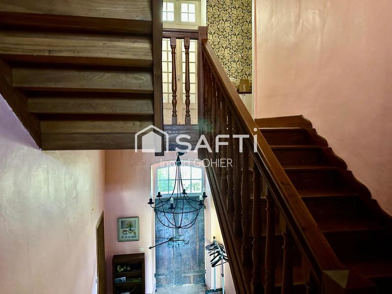 Maison - 354 m² - 12 pièces