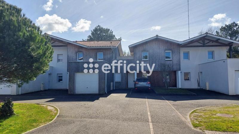 Maison jumelée - 82 m² - 4 pièces