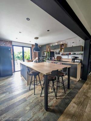 Maison - 135 m² - 6 pièces