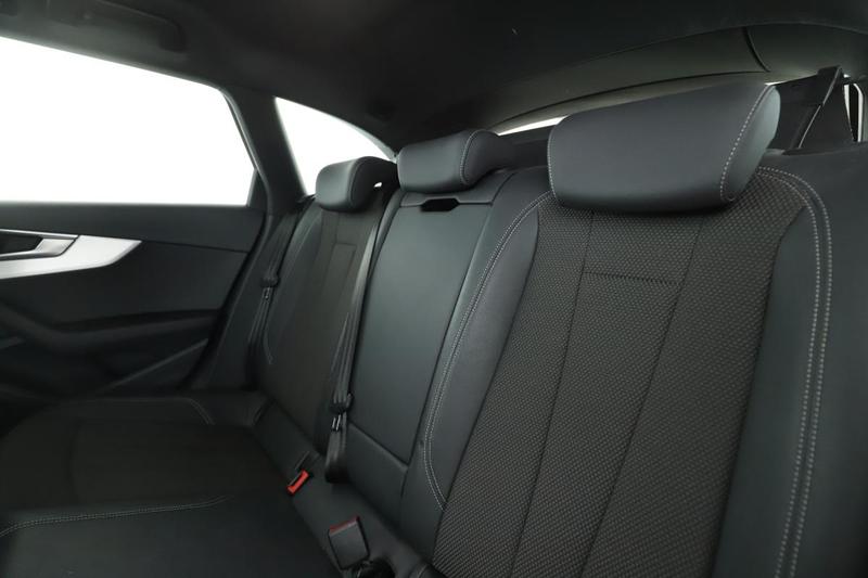 Audi A4 Avant 35 Tdi s line s tronic 163 ch