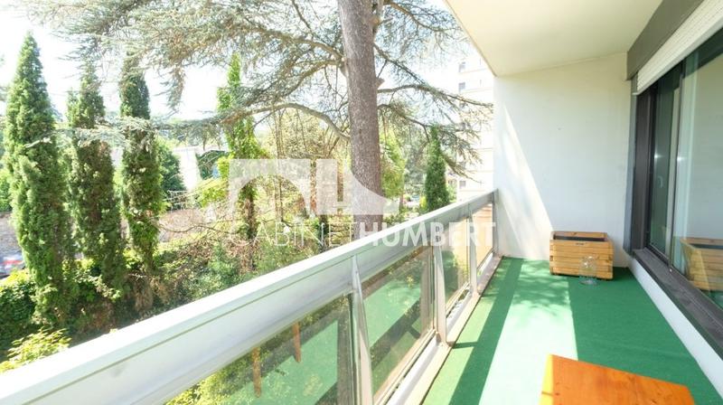 Appartement - 146 m² - 6 pièces