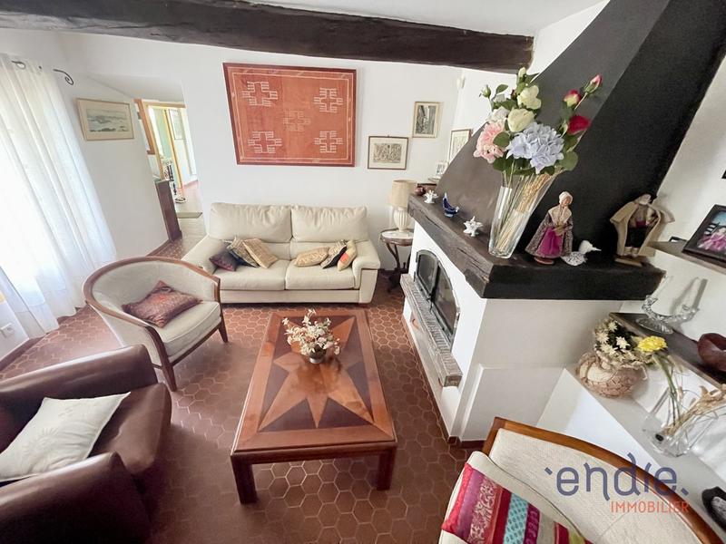 Maison - 190 m² - 6 pièces