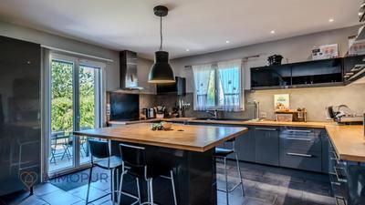 Maison - 164 m² - 5 pièces