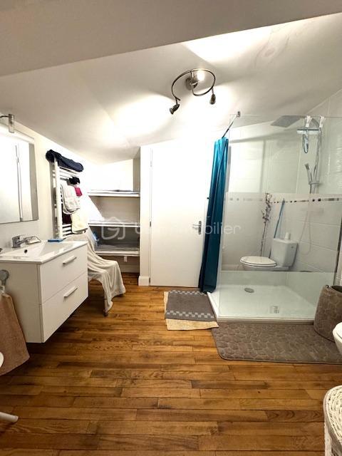 Maison - 136 m² - 8 pièces