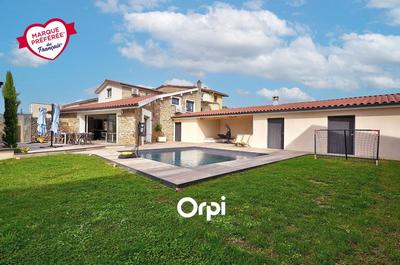 Maison - 222 m² - 5 pièces