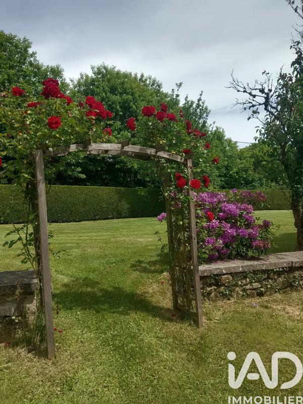 Maison - 163 m² - 9 pièces