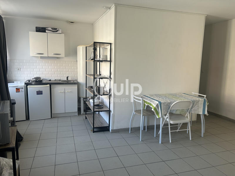 Studio - 27 m² - 1 pièce