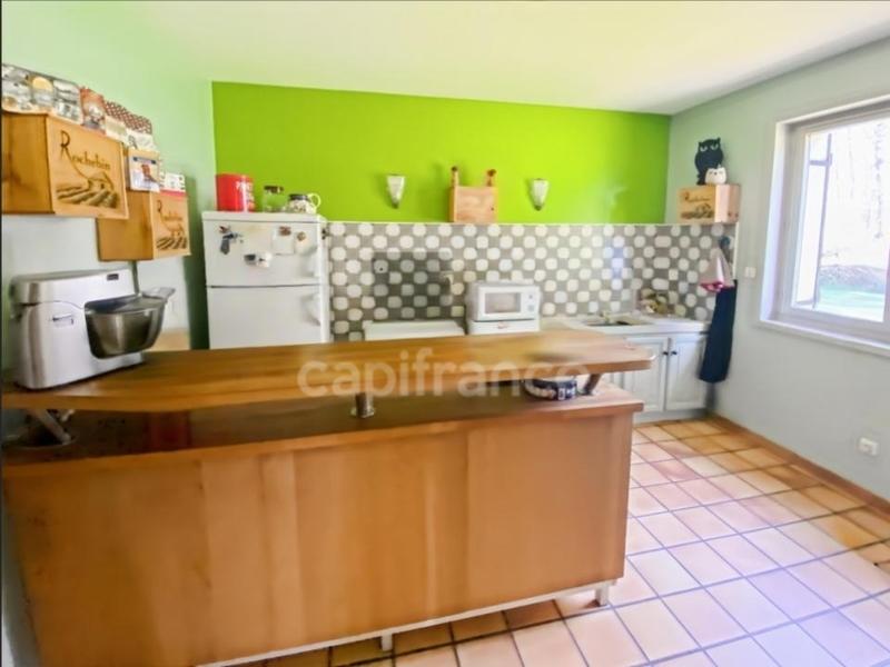 Maison - 185 m² - 9 pièces