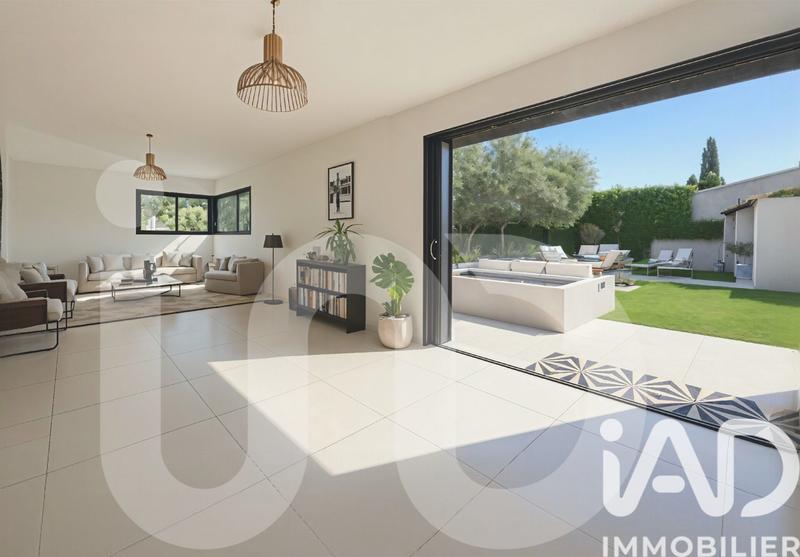 Maison - 150 m² - 4 pièces