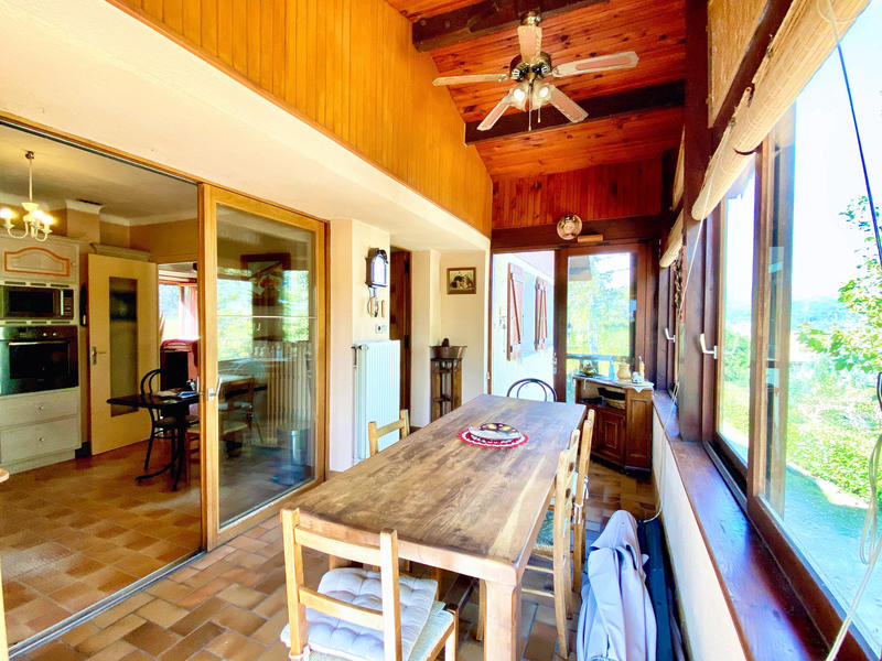 Maison - 106 m² - 5 pièces