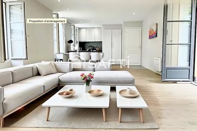 Appartement - 150 m² - 5 pièces