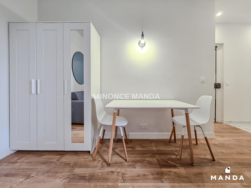 Studio - 18 m² - 1 pièce