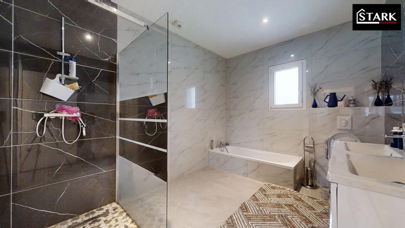 Maison - 116 m² - 6 pièces