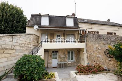 Maison - 117 m² - 8 pièces