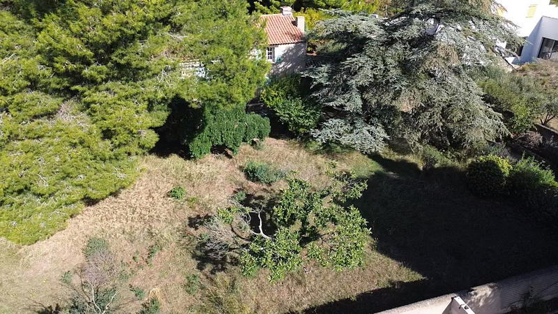 Terrain constructible - 589 m²