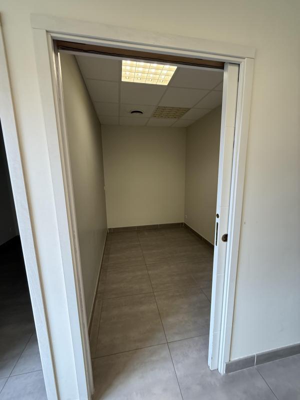 Local commercial - 68 m²