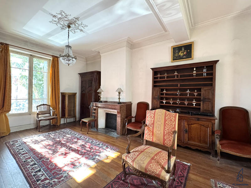 Maison ancienne - 183 m² - 6 pièces