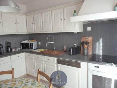 Maison - 97 m² - 5 pièces