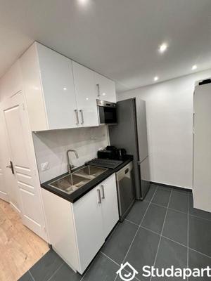 Chambre - 9 m² - 1 pièce