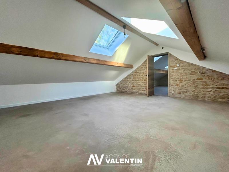 Maison - 221 m² - 9 pièces