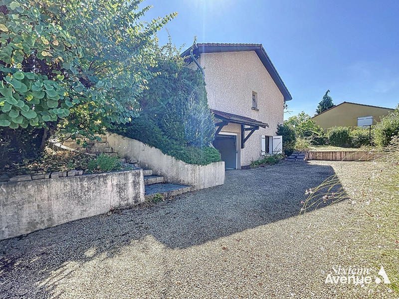 Maison - 100 m² - 6 pièces