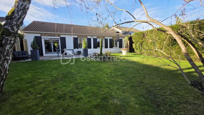 Maison - 90 m² - 5 pièces